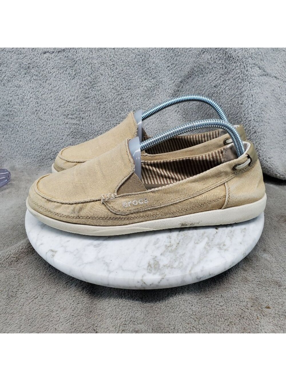 Crocs Shoes Womens Size 10 Tan Canvas Santa Cruz Slip On Loafer *Read*